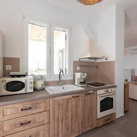 Pounta, 2br W Shared Pool, Fiora Ii Διαμέρισμα *