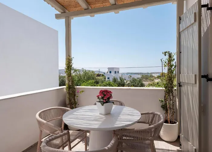 Pounta, 2br W Shared Pool, Fiora Ii Διαμέρισμα