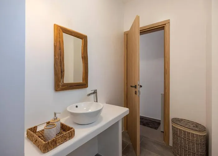 Pounta, 2br W Shared Pool, Fiora Ii Pounda