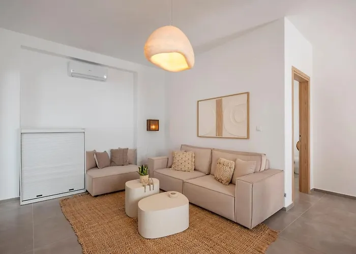 Pounta, 2br W Shared Pool, Fiora Ii *